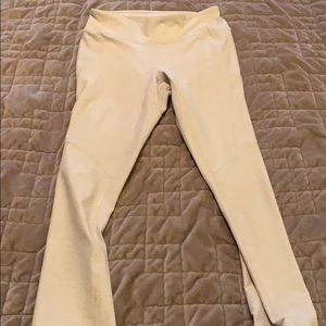 Outdoor Voices 3/4 length small leggings